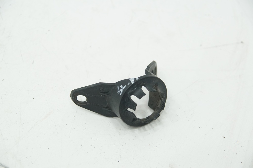 фото №1, Кронштейн распылителя l/p mercedes sl r230