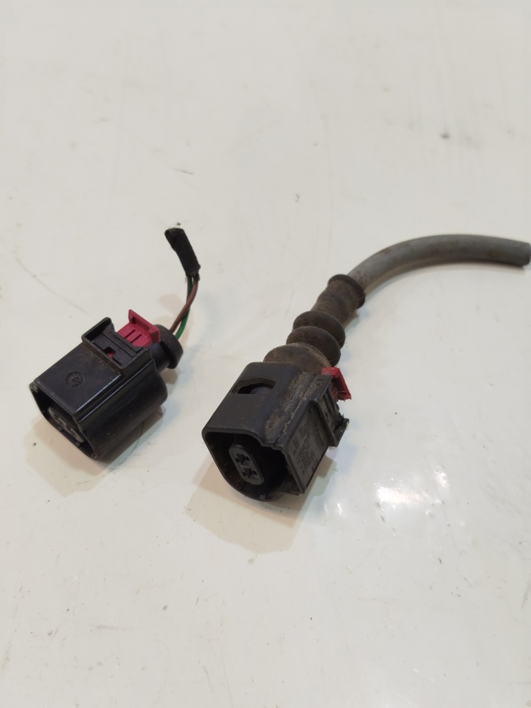 Купить Колодка штекер audi a4 b9 8k0973702b