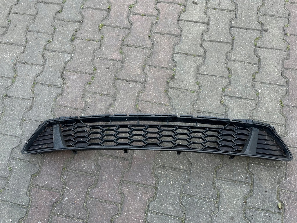 фото №1, Решётка радиатора решётка радиатора kia ceed iii 86560-j7000