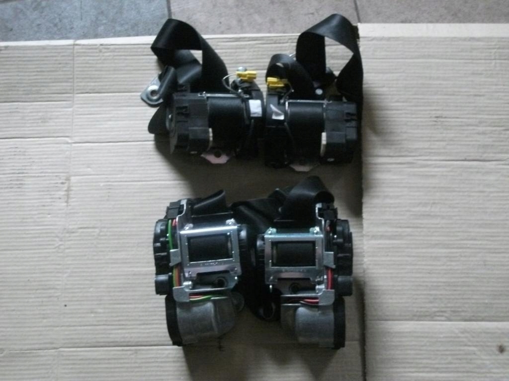 фото №1, Mercedes s w221 pas ремені безпеки задня r l