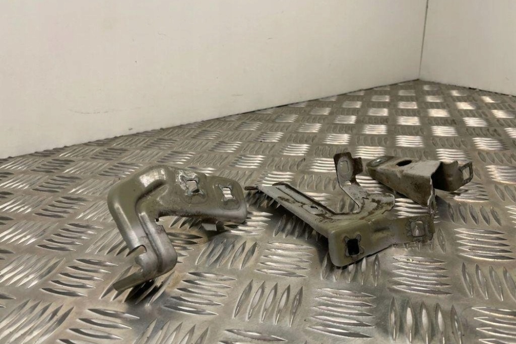 фото №9, Кронштейн передний правого крыла bmw 3 f30, f80 7255822 2.0l дизель