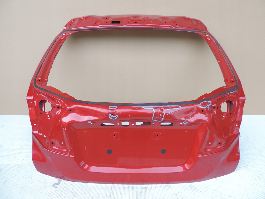 фото №1, Toyota c-hr 2016 2017 задняя крышка багажника