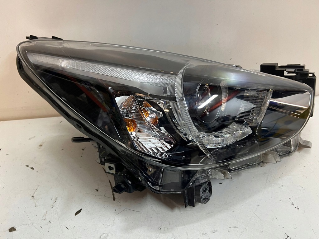 фото №12, Mazda 2 iii лампа правая full led idealna