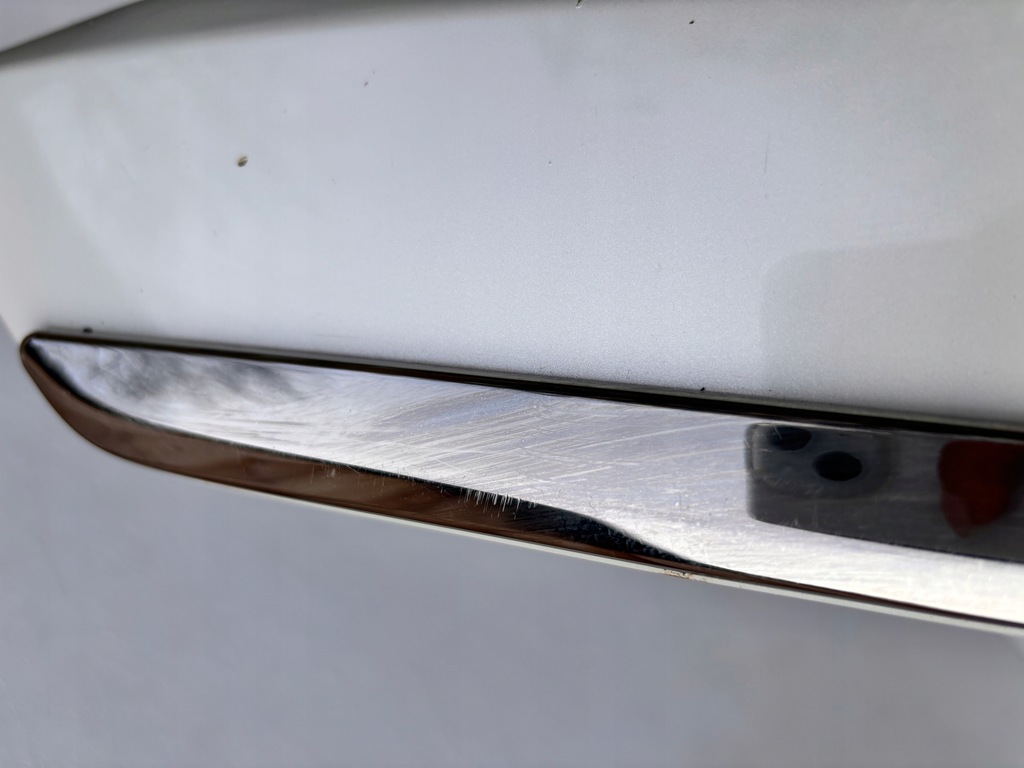 фото №16, Toyota rav4 lift 4 iv накладка молдинг крышки багажника хром задняя 76812-42090