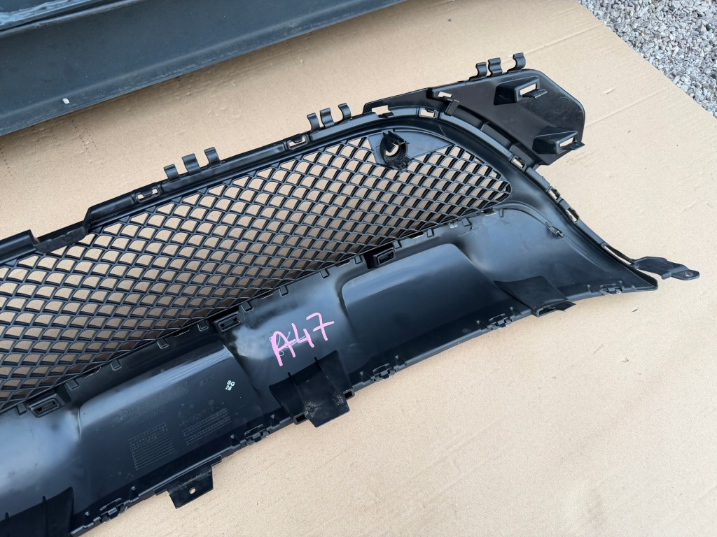 Решітка dół w бампер перед mercedes gla w156 amg lift a1568858600 a47 Київ