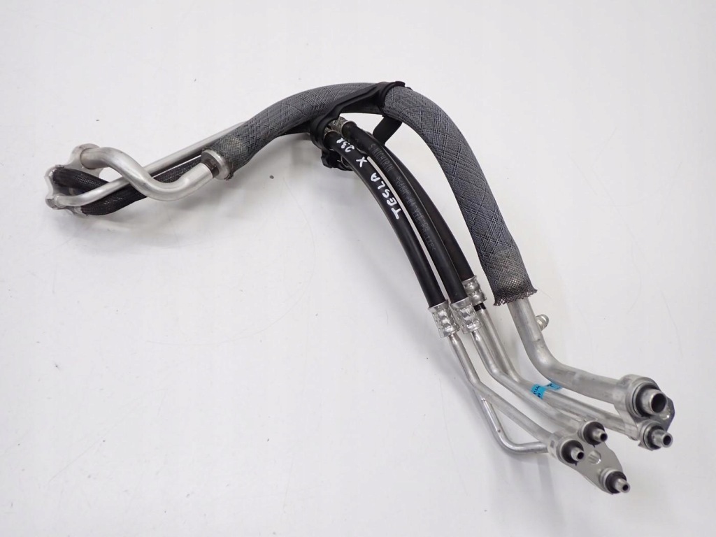 Купити Патрубок шланг трубка кондиціонера 1600869-00-c tesla model x 3d1 3d8 23r