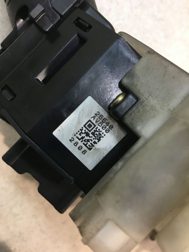 фото №8, Переключатель комбинированный almera n16 1.5 16v 25540av600