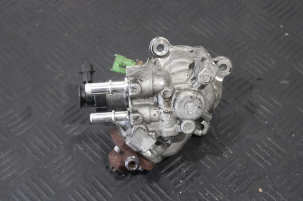 Купити Насос упорскування bosch land rover discovery sport l550 0445010706
