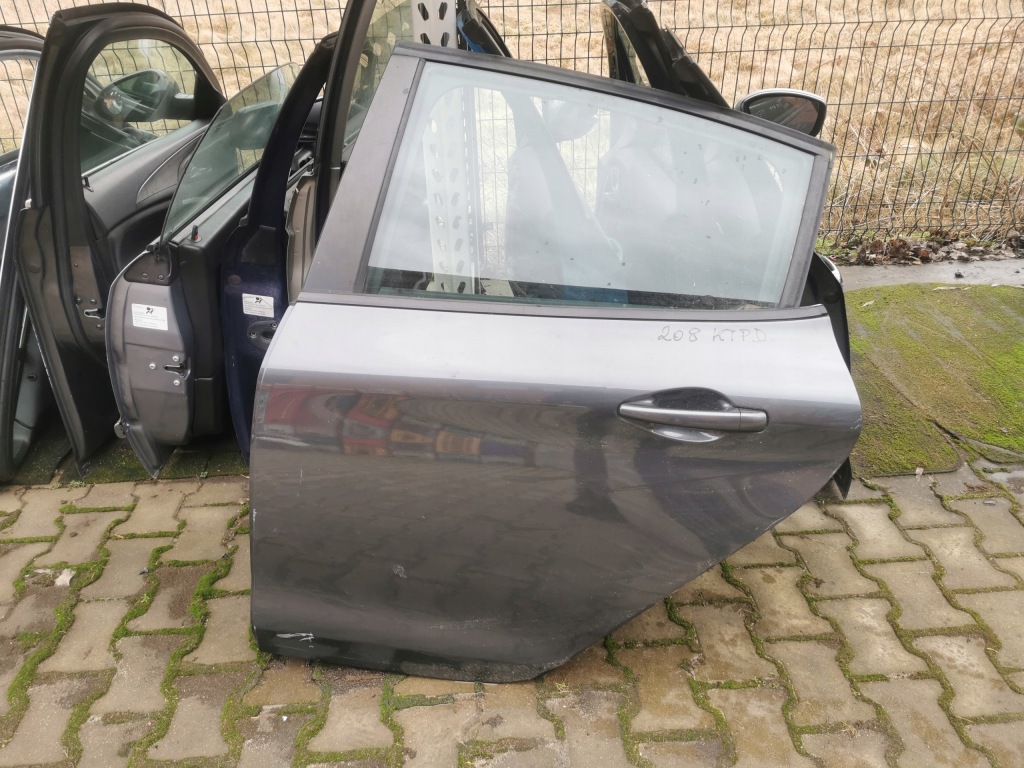 фото №1, Peugeot 208 i 5d двері лівий задня ktpd