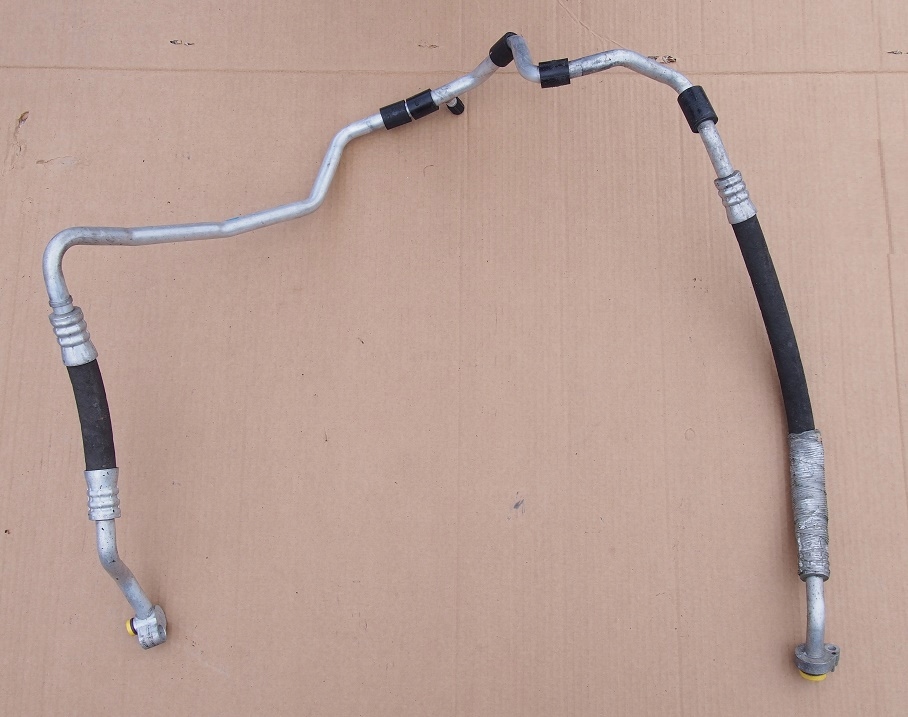 фото №1, Шланг трубка кондиционера audi seat vw 1t0820743s