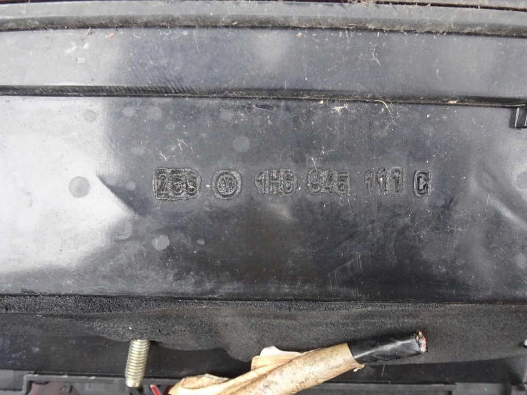 Golf iii gti vr6 hb хэтчбек лампа левая задний  задняя тонированная 1h6945111c Цена