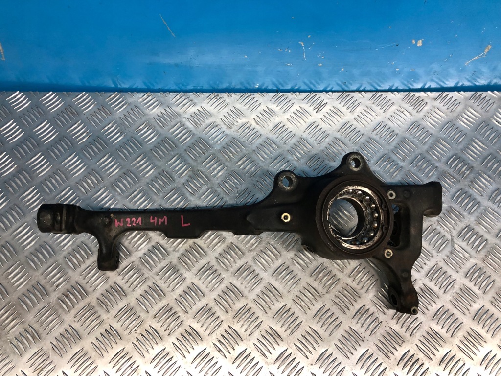 фото №1, Mercedes w221 4matic 4x4 поворотный кулак левый перед левая передняя 2143