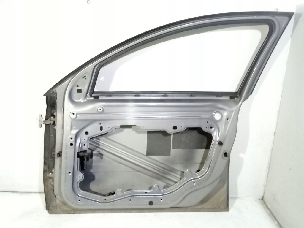 фото №8, Volvo v50 двері праве перед передні 462-46