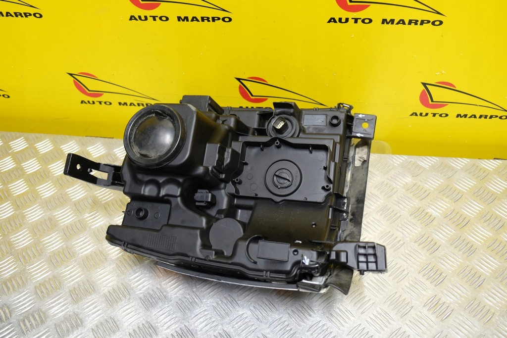 Chevrolet silverado 2016 фара лампа ксенон америка Недорого