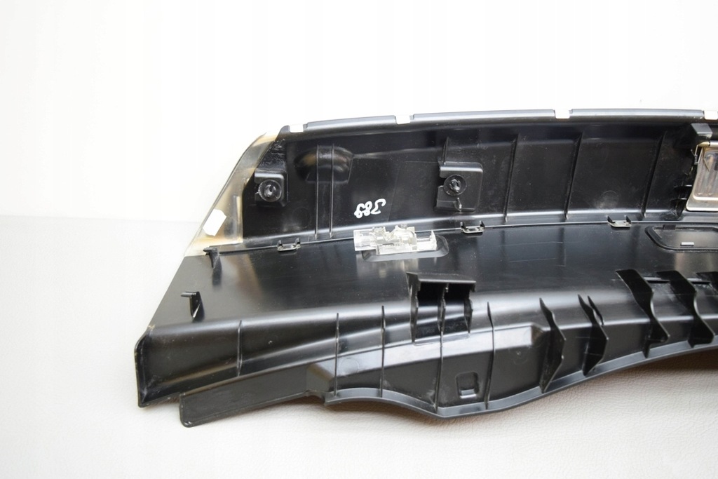 фото №9, Захист замка кришки audi a8 4h_ 4h0863471 4.2l бензиновий 273kw 2012