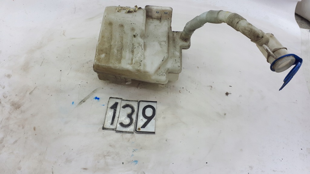 фото №1, Ford focus mk2 бачок омивача з помпа