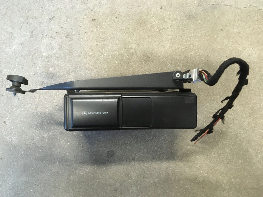 фото №1, Mercedes w163 чейнджер дисків cd