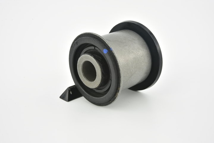 фото №14, Сайлентблок передний рычаг передней nissan teana