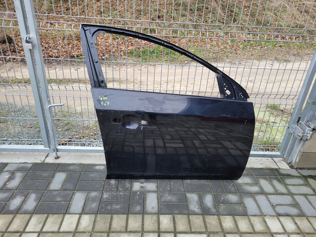 фото №1, Volvo s60 - дверь правый перед