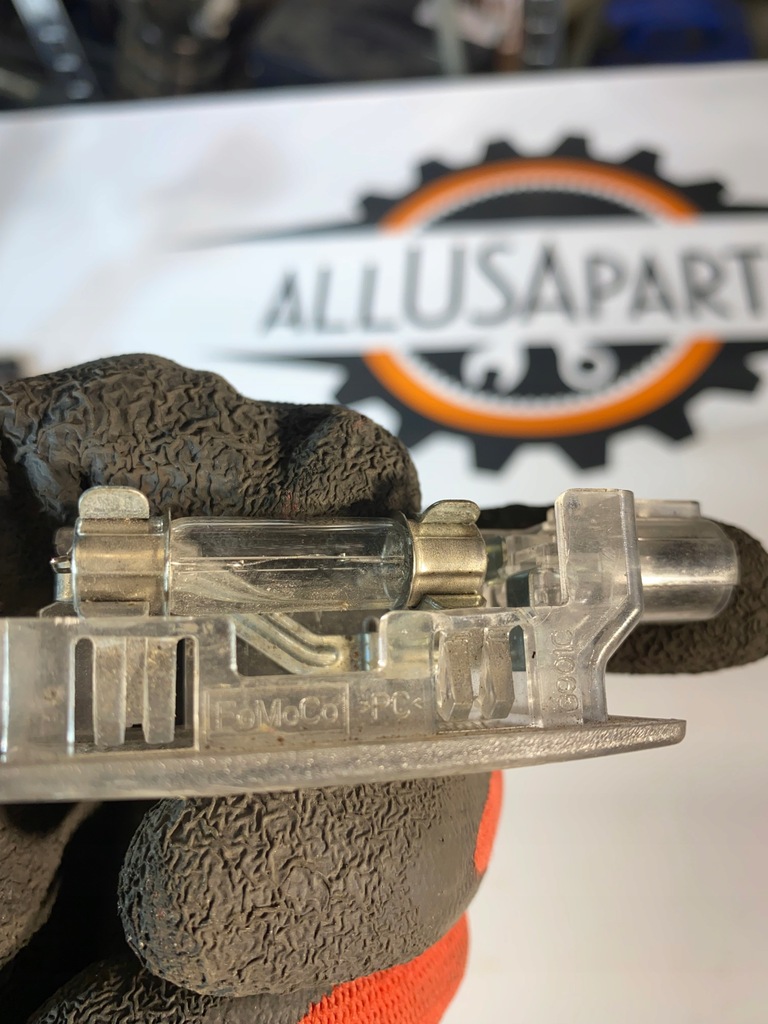 фото №4, Лампа багажника ford mustang 2010-14