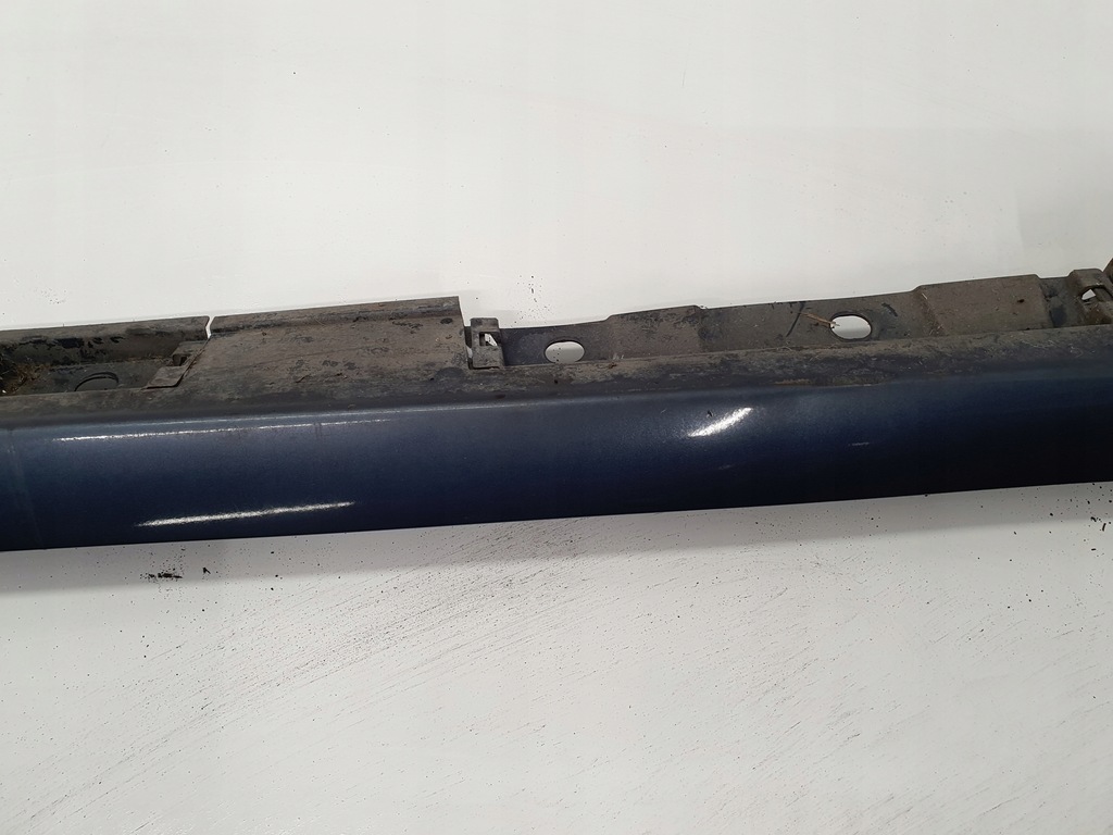 фото №4, Toyota avensis t27 молдинг поріг права 8u5