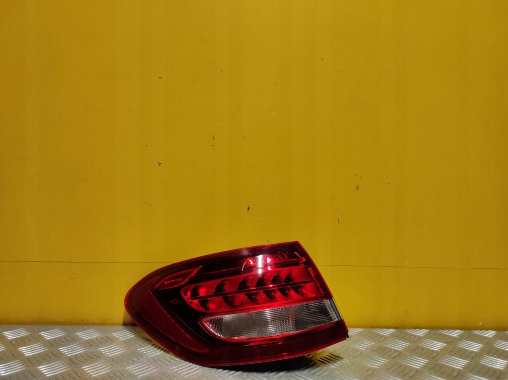 фото №1, Mercedes glc x253 c253 2016- лампа задняя led l usa