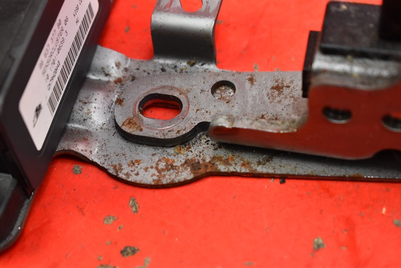 фото №14, Рычаг тормоза ручного 9687063580 peugeot 207 cc lift 09-13