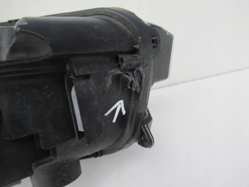 фото №5, Skoda оригинальный номер 657941015a лампа full led