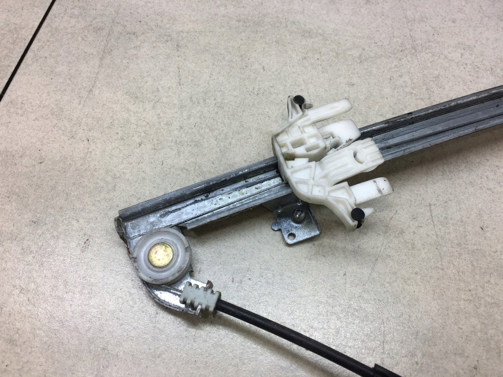 фото №12, Подъемник стекло правый перед c8 1485311080