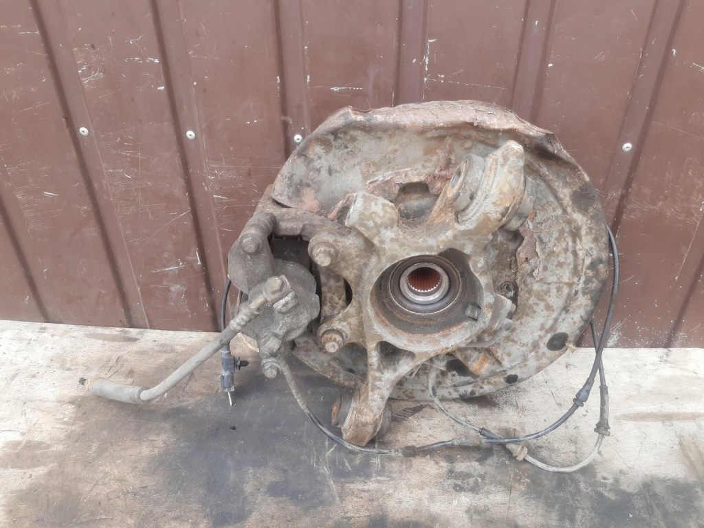 фото №3, Поворотний кулак правий задня 2.7d land rover discovery iii