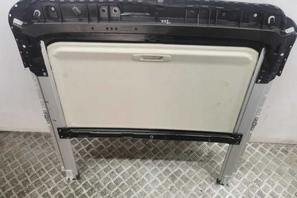 фото №9, Люк mitsubishi outlander ii cw_w 7707220 2.0l бензиновий 108kw 2015