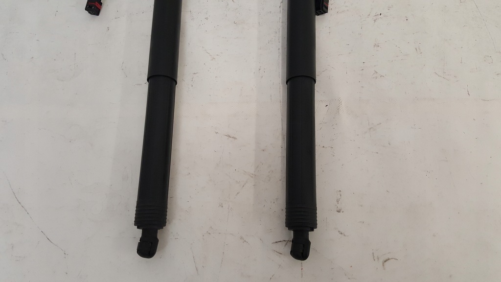 фото №6, Porsche macan привод амортизатор крышки задняя 14-23