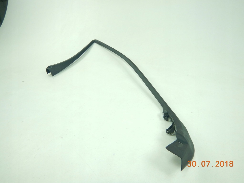 фото №2, Рамка дверь mercedes w 203 левый перед оригинал