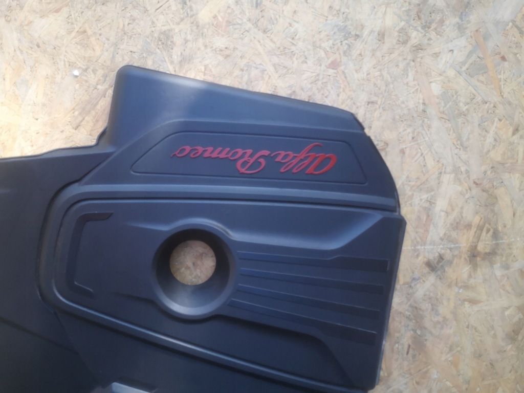 фото №2, Alfa romeo stelvio крышка двигателя