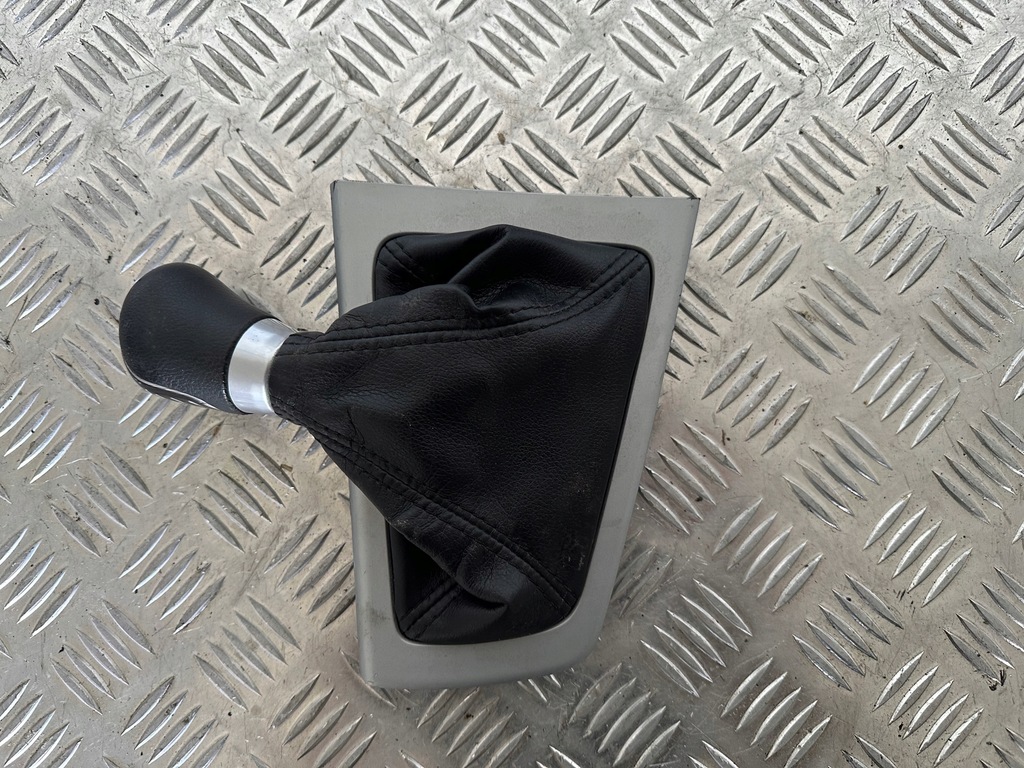 фото №1, Ford focus mk3 чохол ручка 5 передач