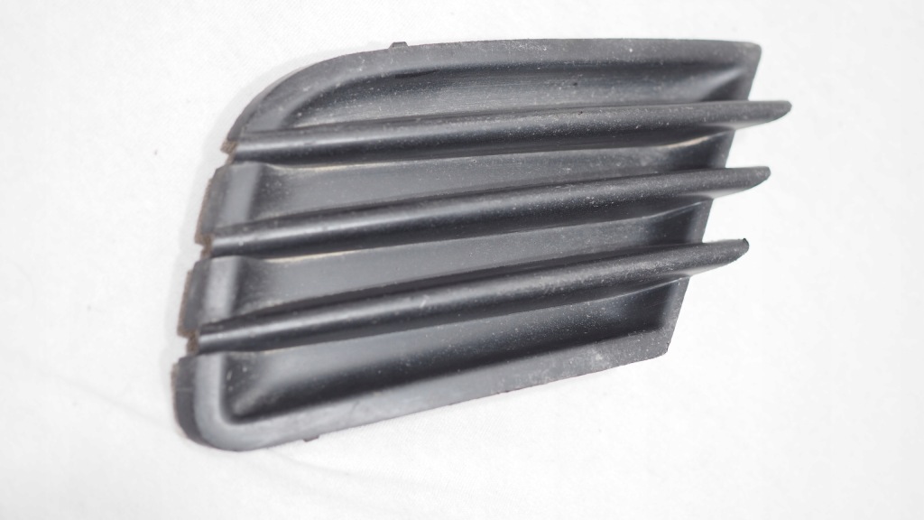 фото №1, Решётка бампера peugeot 207 09-12 lift 9688075477