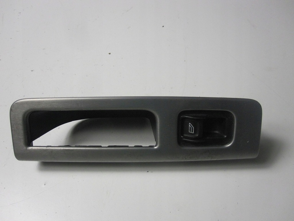 фото №1, Панель переключатель окон задний задняя левый volvo v50 07r