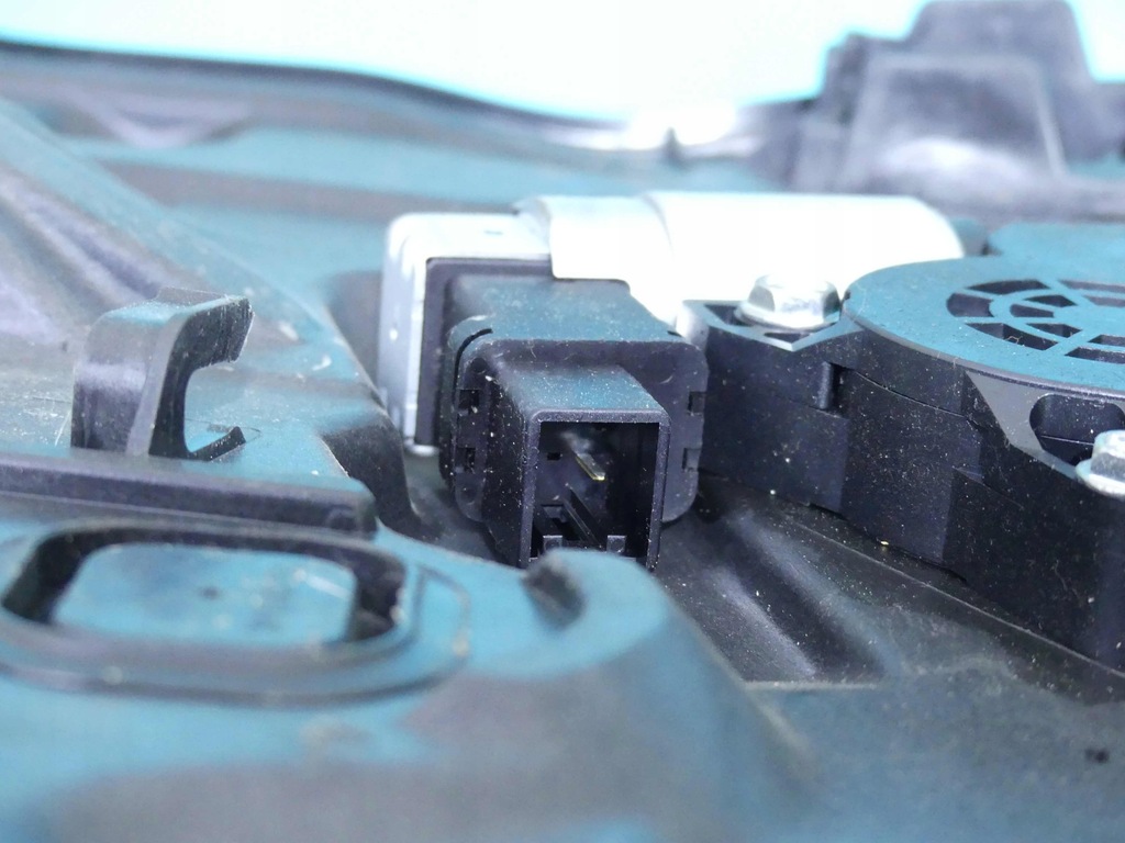 фото №5, Подъемник перед левый mazda 3 bk i 03-09 sedan 2pin