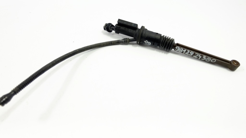 фото №1, Peugeot 208 i 1.2 vti помпа зчеплення 9812924380