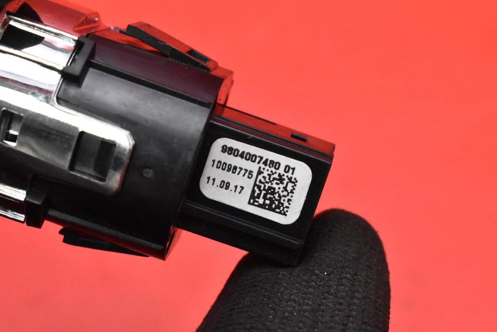 фото №8, Замок запалювання брелоки кнопка кнопка старт/стоп 98161688zd opel grandland i 1.2 t 131km