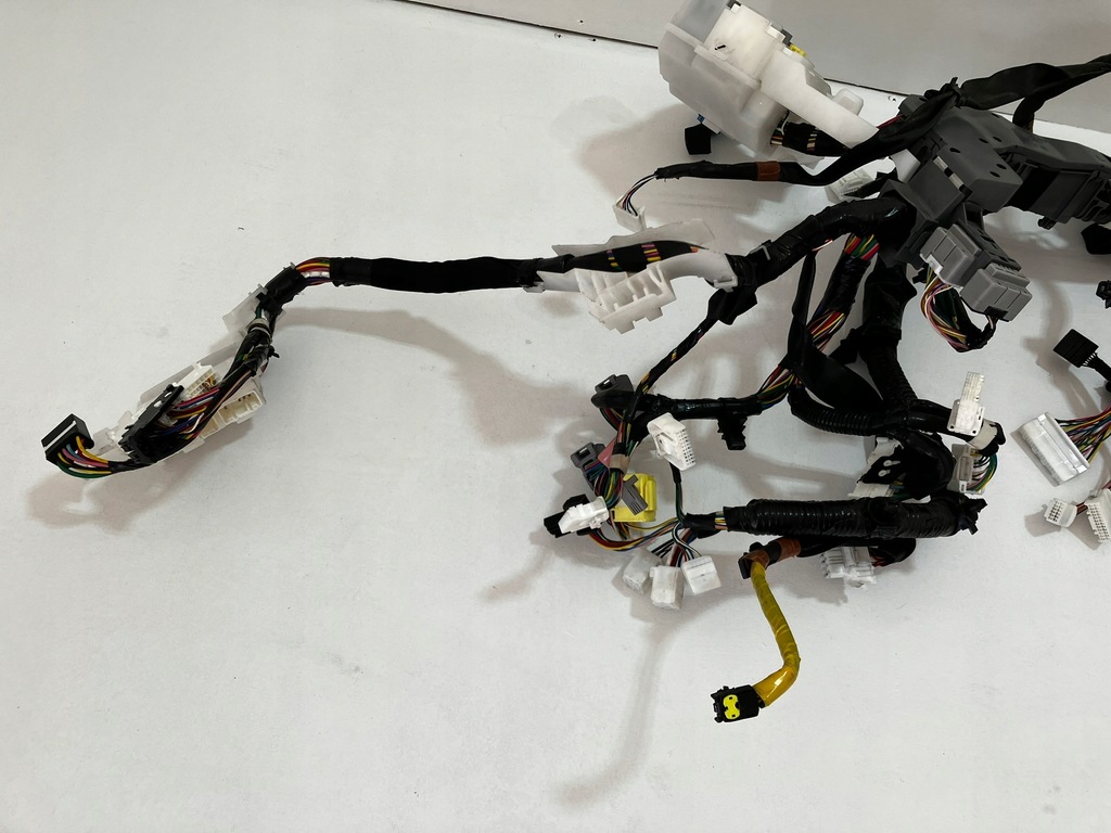 фото №10, Prius iii электропроводка салона pod панель