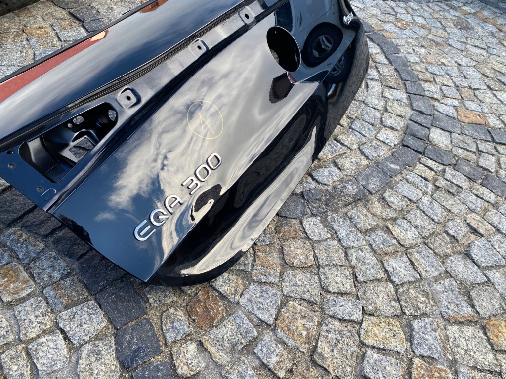 Купити Mercedes 243 eqa кришка багажника кришка багажника задній 2437420100 оригінал w243