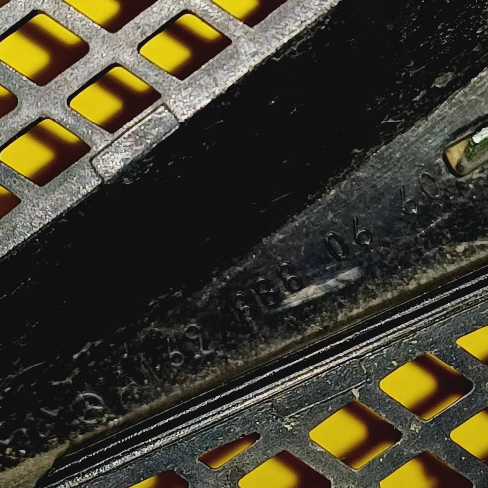 Купити Решітка радіатора решітка радіатора mercedes w245 05-08 a1698800883 nr92