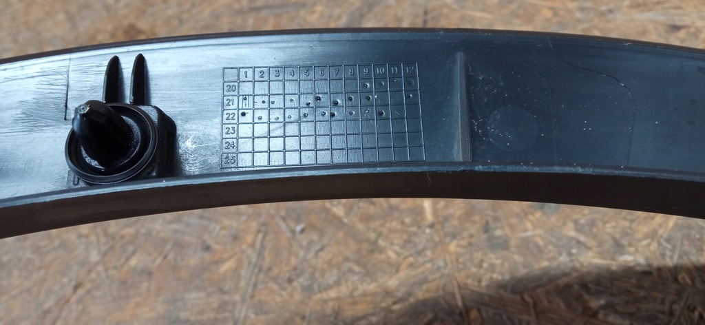 фото №15, Tesla model y 20- молдинг крыла правый перед правая передняя 1683860-00-a