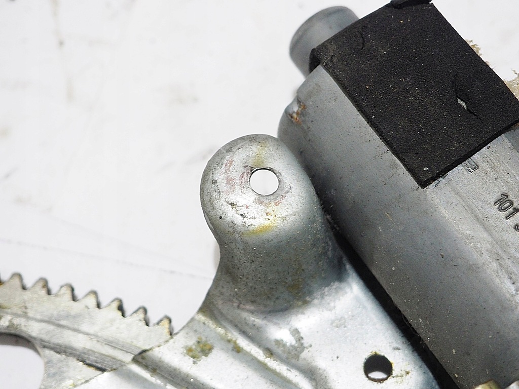 фото №14, Volvo v70 підйомник скло правий передній kompletny