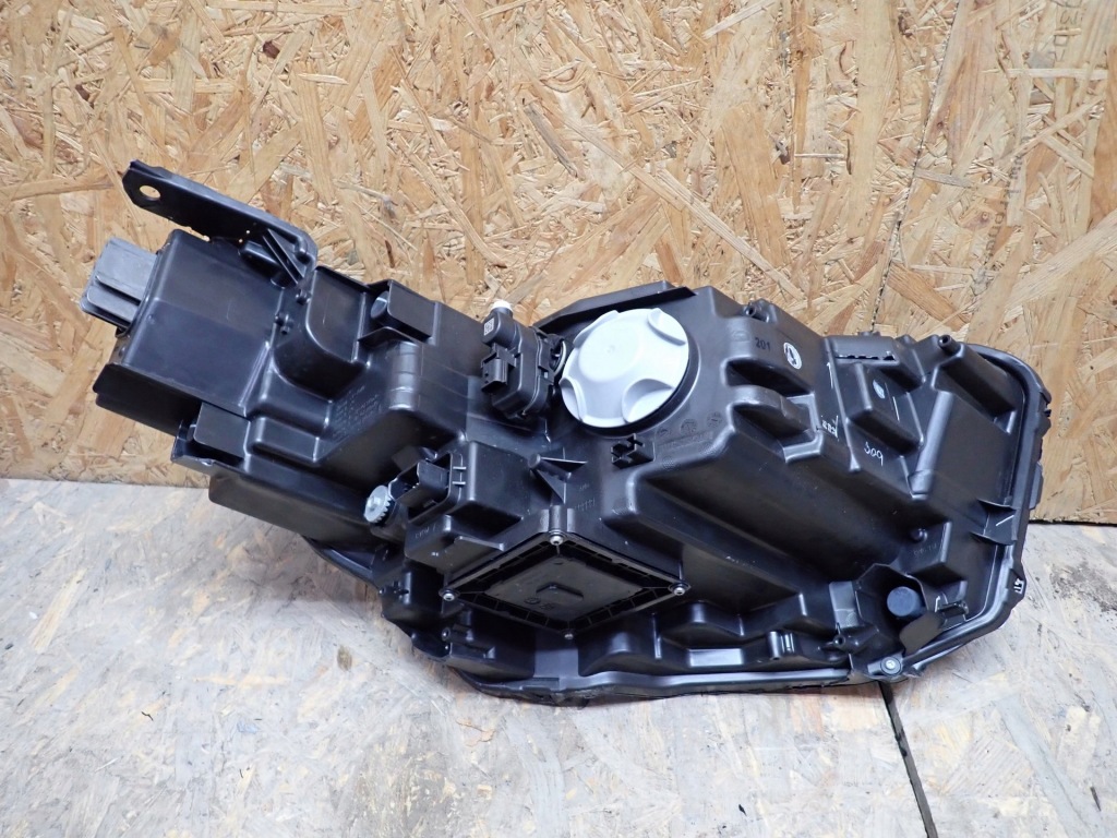 Фара левая фара левый nissan townstar xfk 2021- 260609142r в Украине