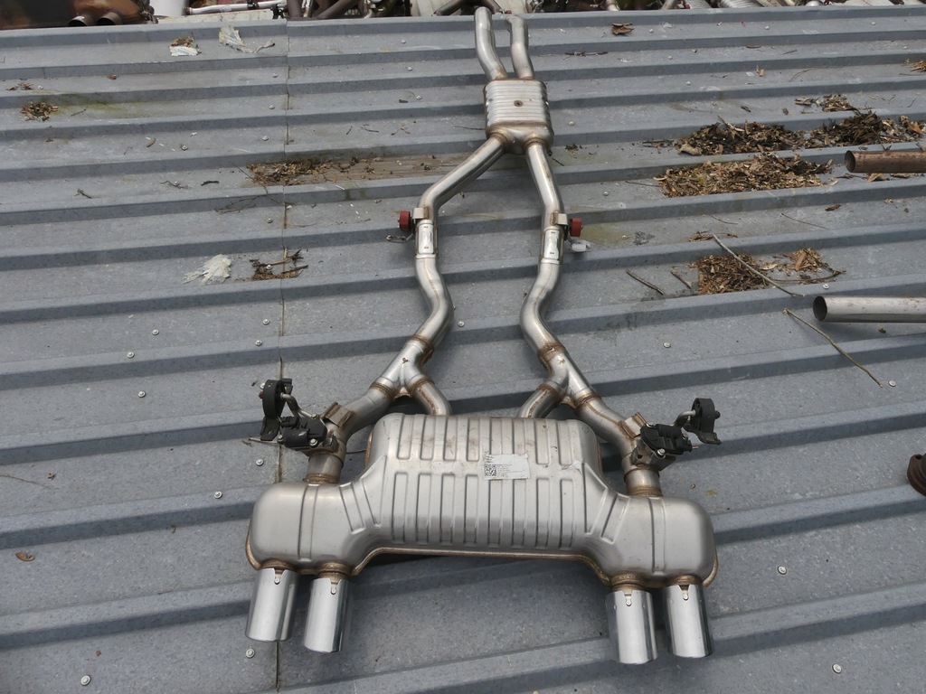 фото №1, Bmw 3 f80 m3 f82 f83 m4 гаситель выхлоп труба