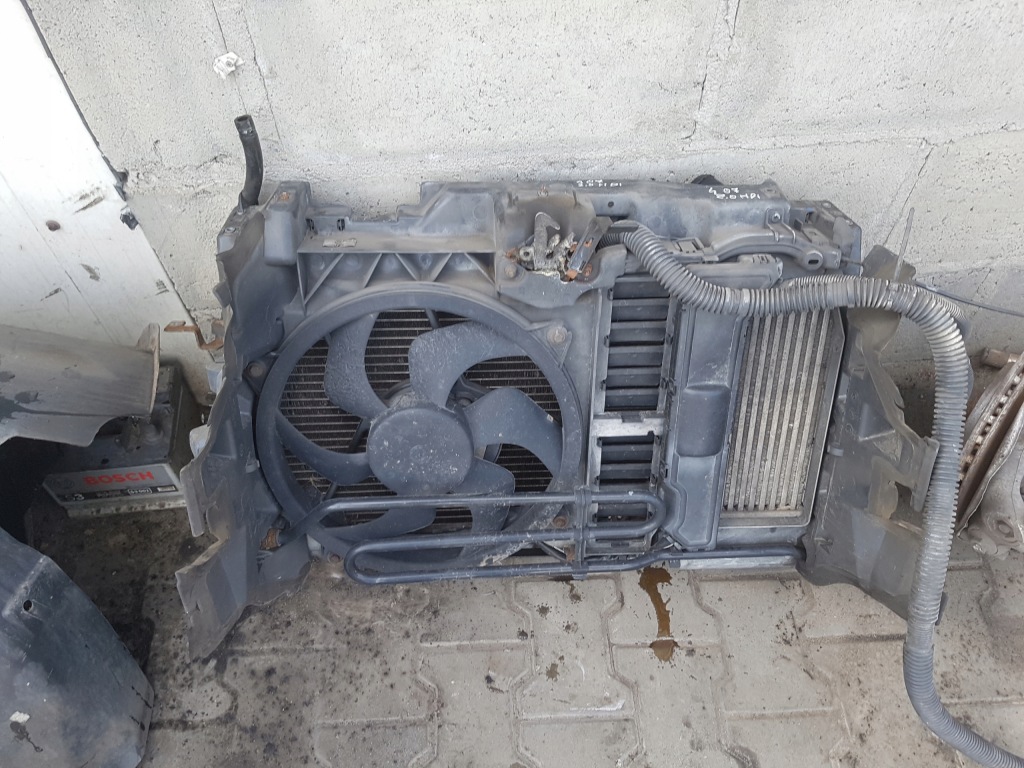 фото №1, Peugeot 407 04r- 2.0 hdi pas передній радіатор