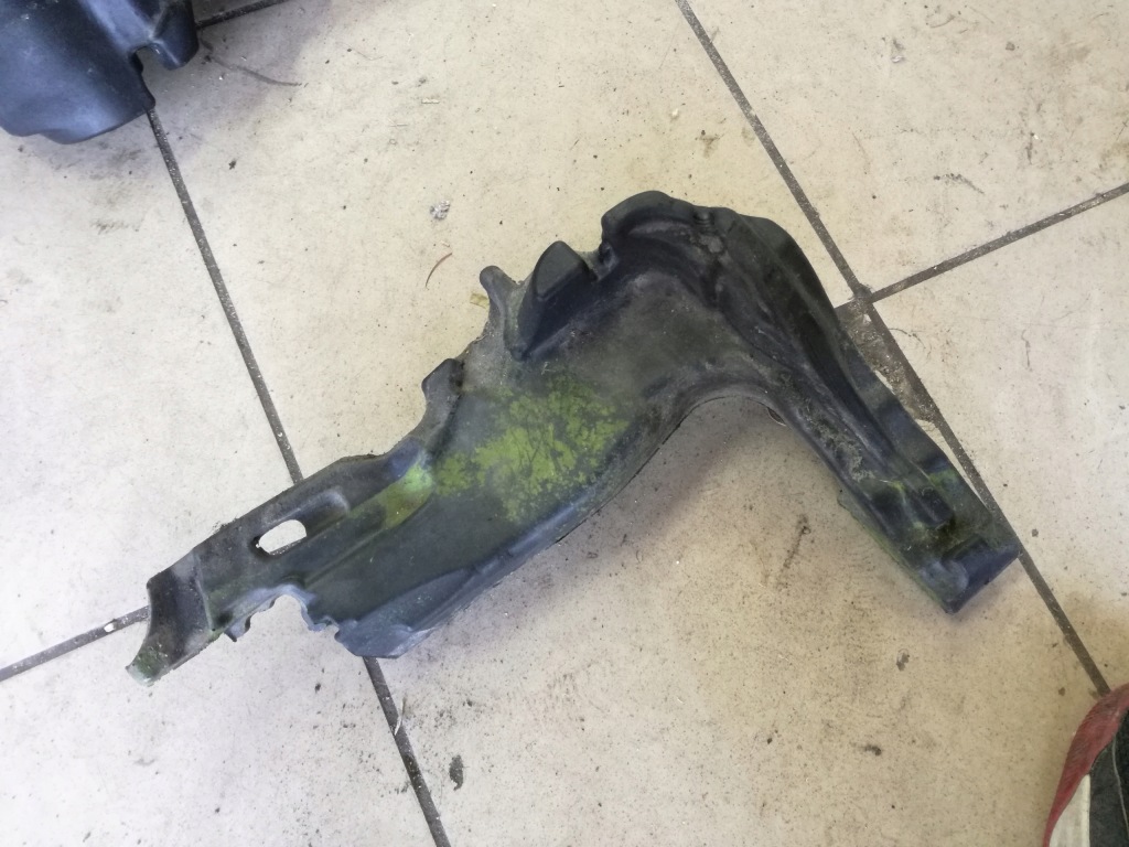 Купить Volvo v40 ii шумоизоляция крыла жабо правое перед 31371933
