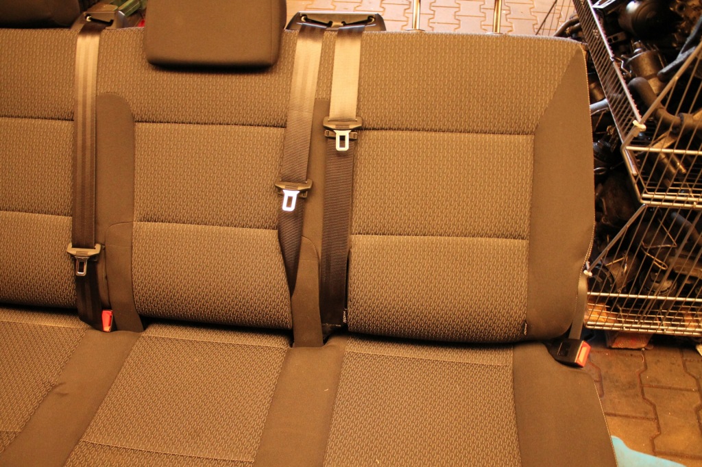 фото №3, Сидіння заднє сидіння ліжко vw t6 multivan kutamo 15-20 r